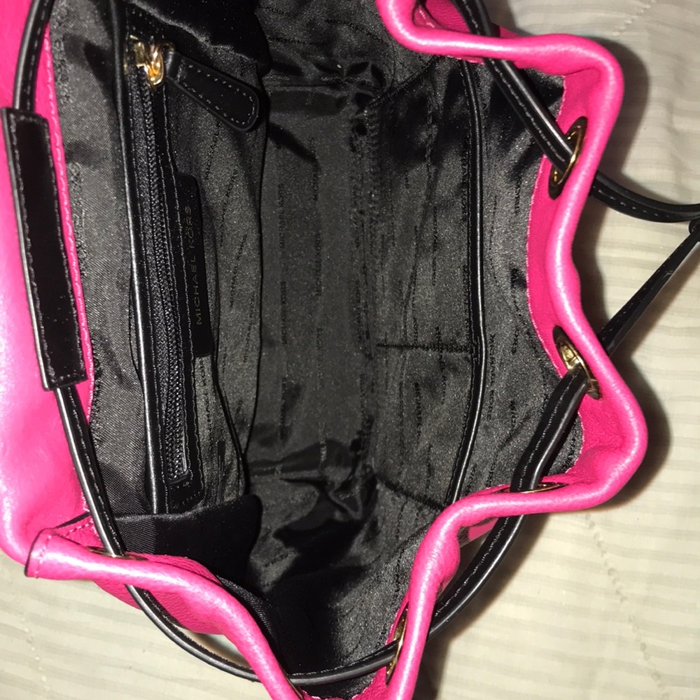 michael kors mini backpack - Picture 3 of 4